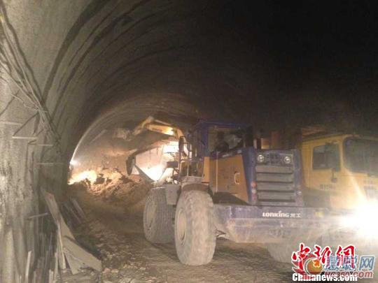   810գFʡʯhһڽٹ·l̮yӋ13˱ԮMС